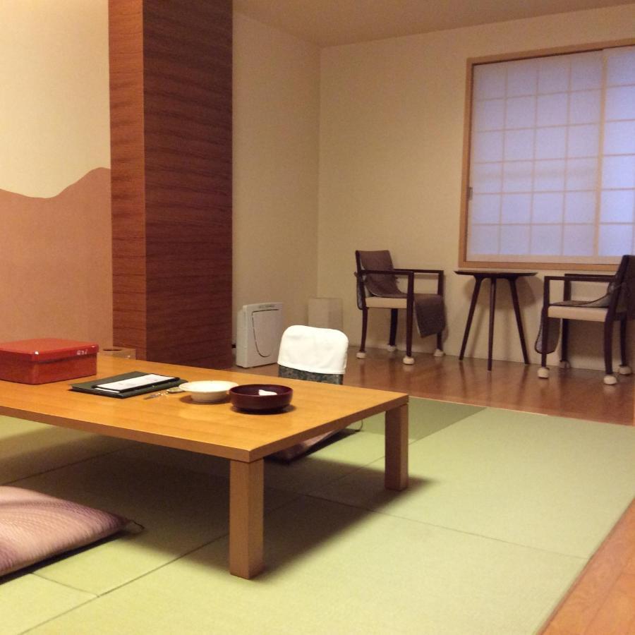 Matsunoya Kasen Hotel Maniwa Room photo